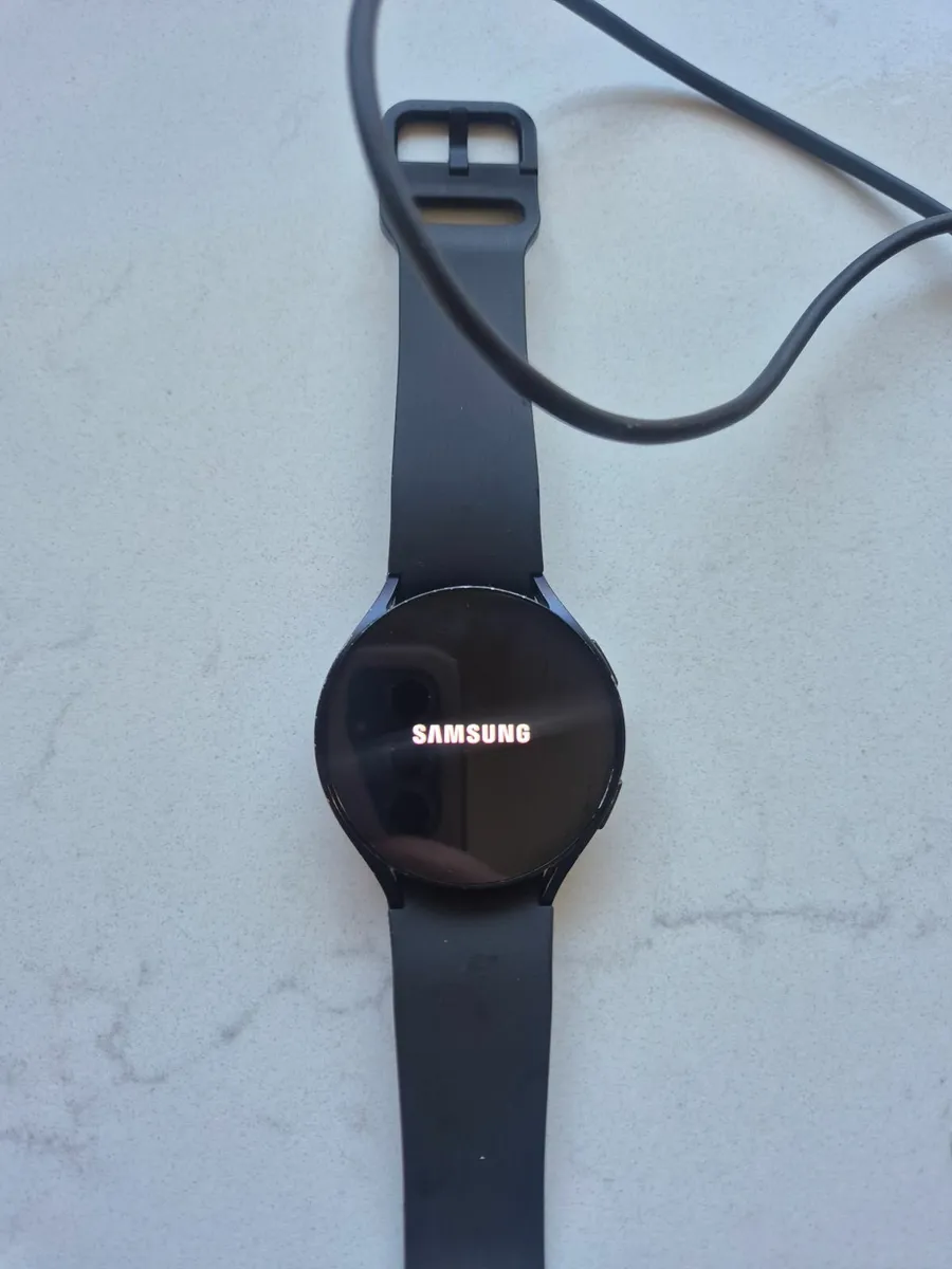 Samsung watch 6 44mm - Image 1