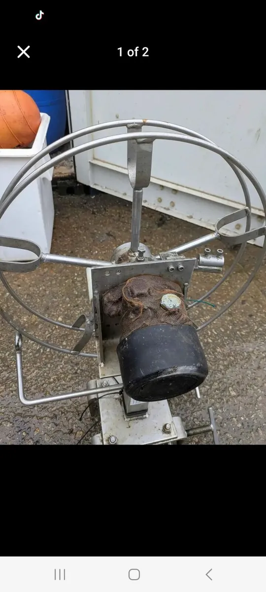 Wanted Hydraulic Gurdy x2