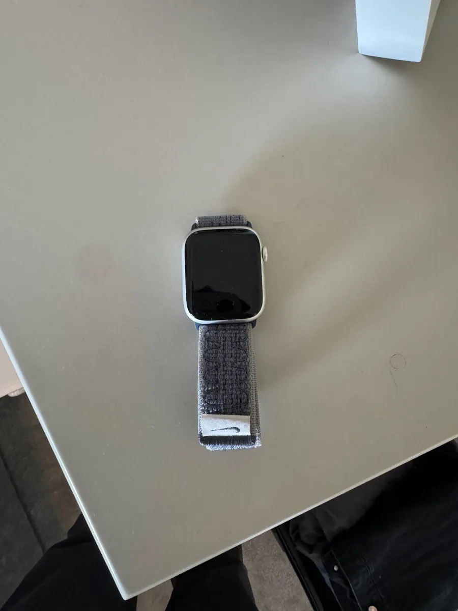 Apple Watch Series 9 - Image 1