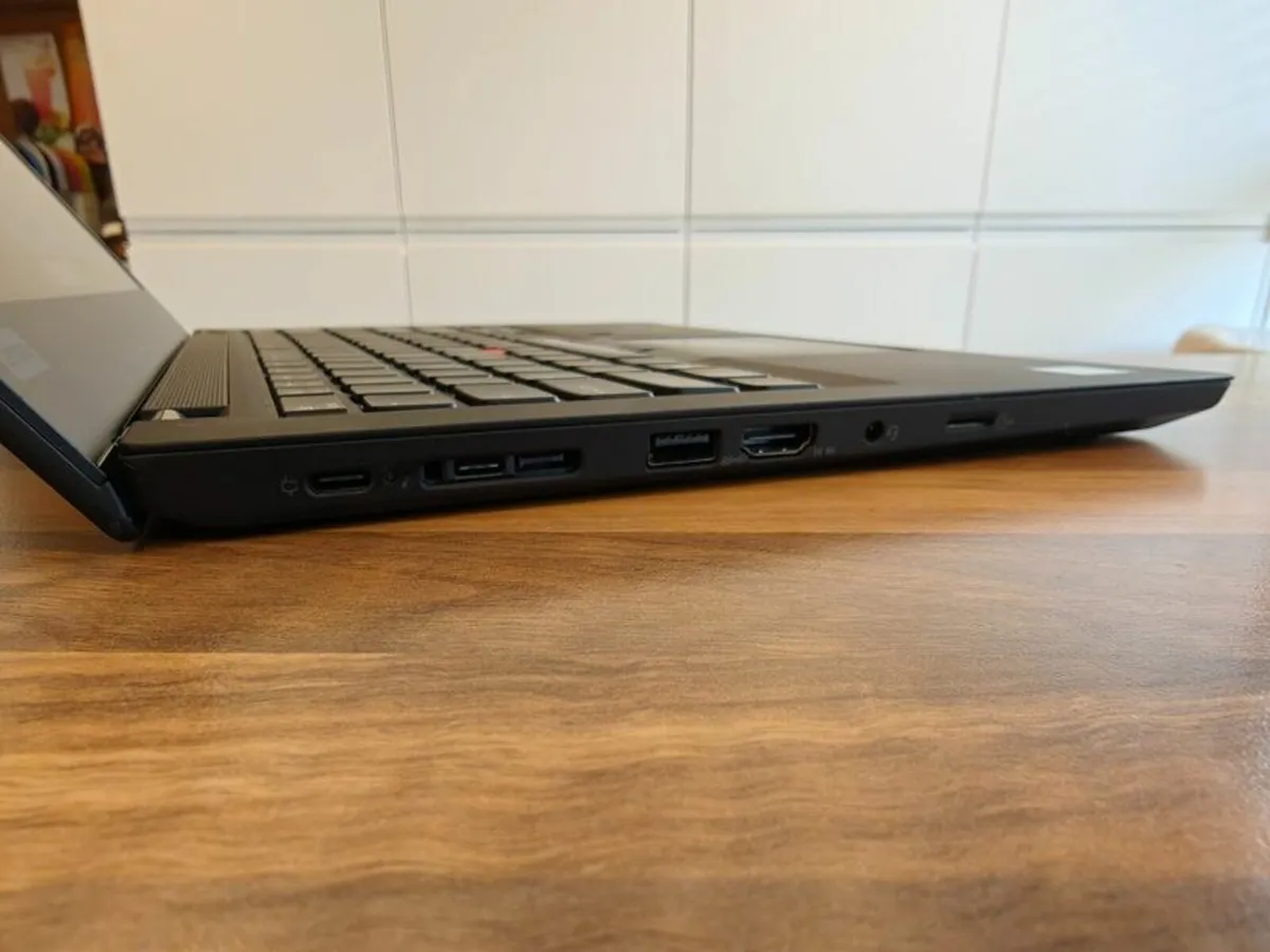 Lenovo Thinkpad P43s | i7 | 32GB | 14" Touchscree - Image 4