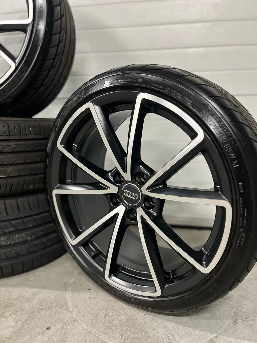 Genuine 19” RS4 Audi Alloys - Image 2