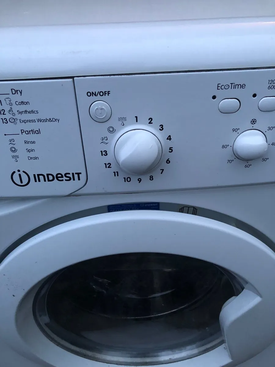 Indesit Washing Machine and Dryer all in one - Image 3