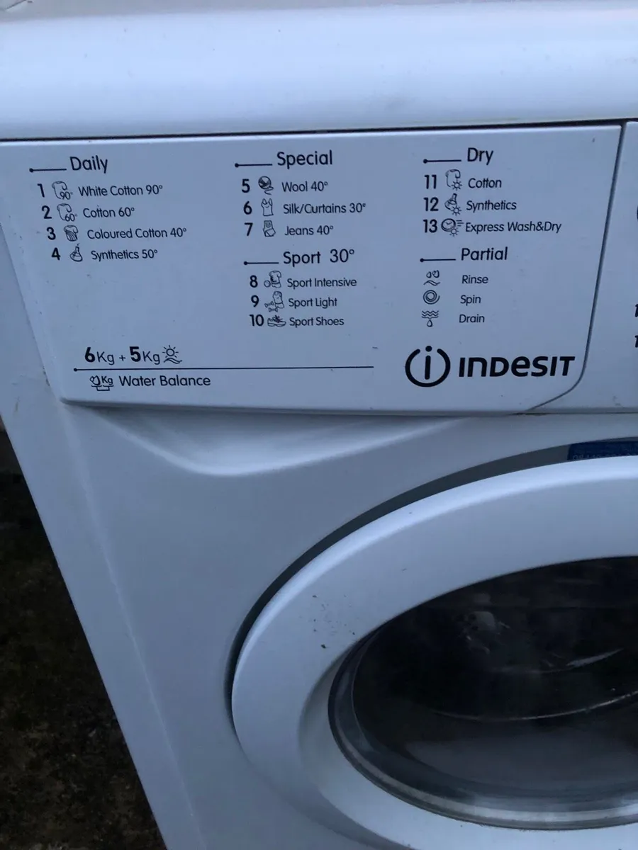 Indesit Washing Machine and Dryer all in one - Image 4