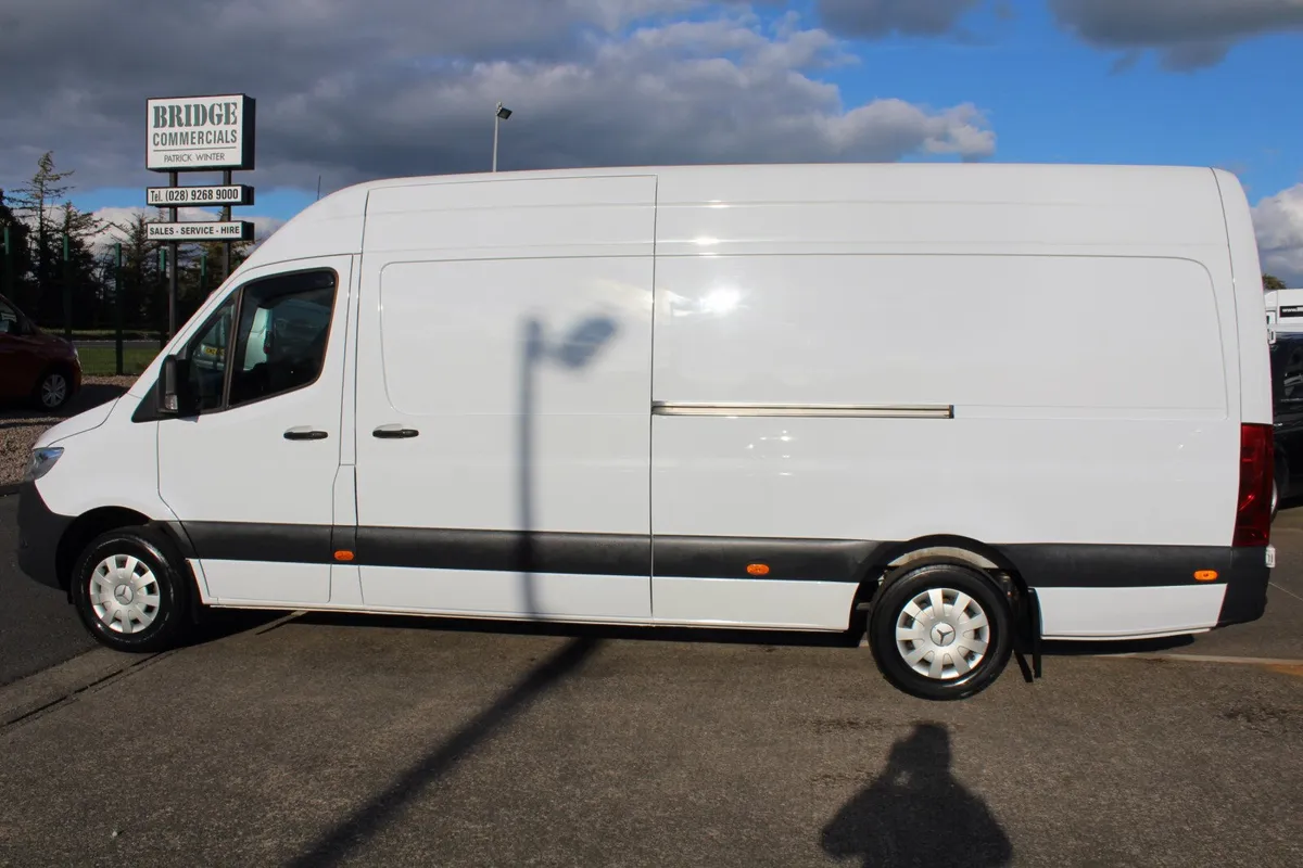 2024 Mercedes-Benz Sprinter 317 L3H2 Premium - Image 4