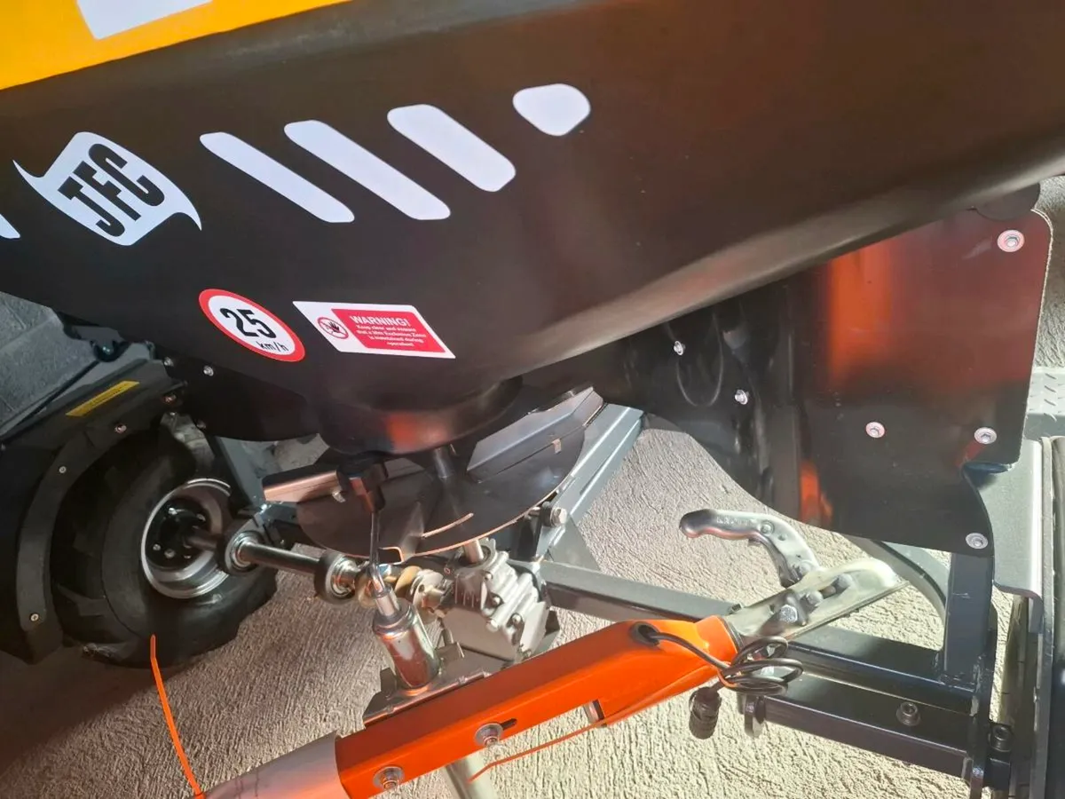 JFC Quad Fertiliser Spreader - Image 1