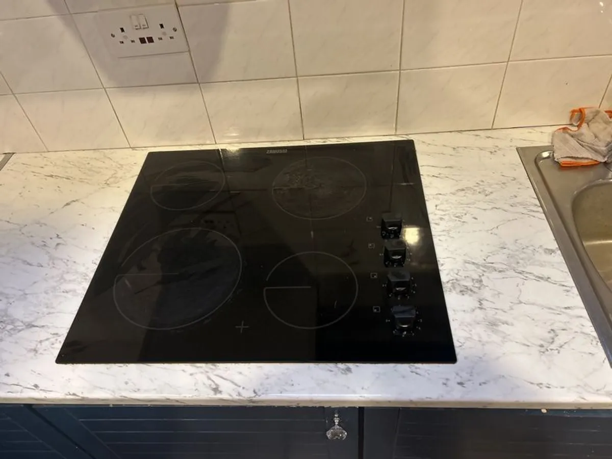 Black Zanussi Hob - Image 3