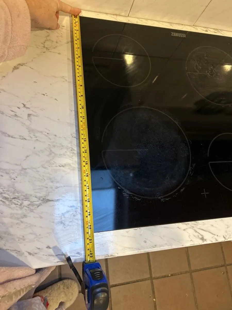 Black Zanussi Hob - Image 4
