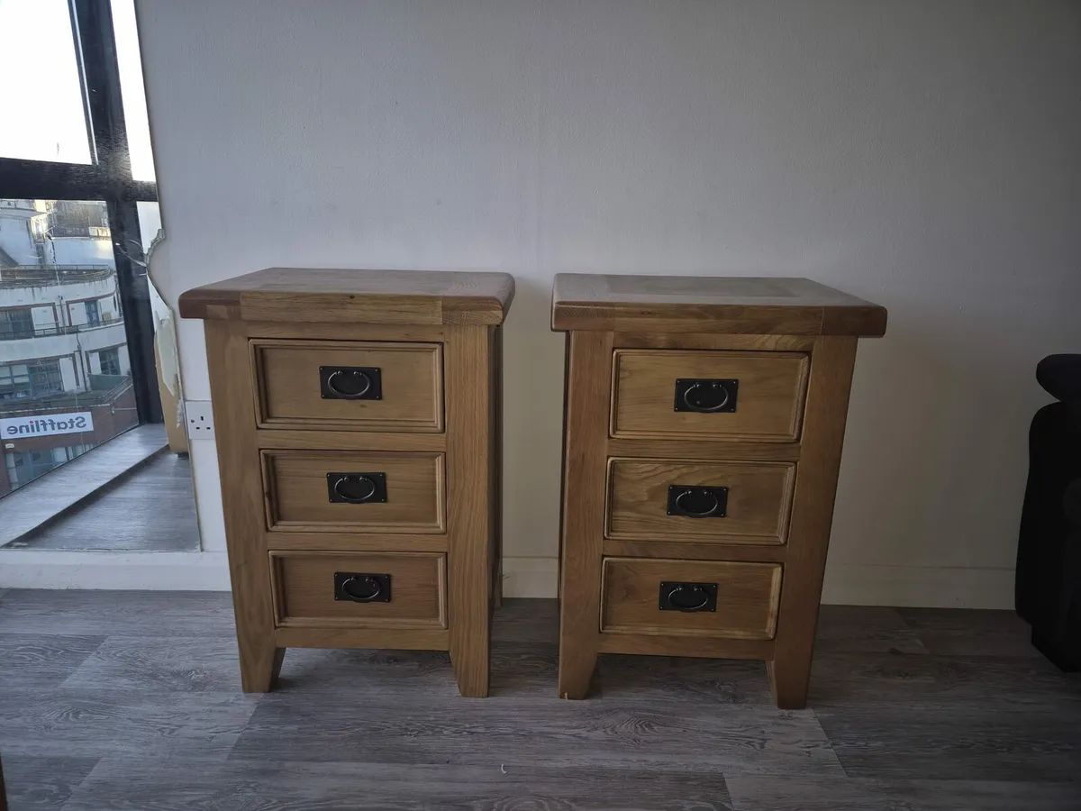 Oak lockers - Image 1