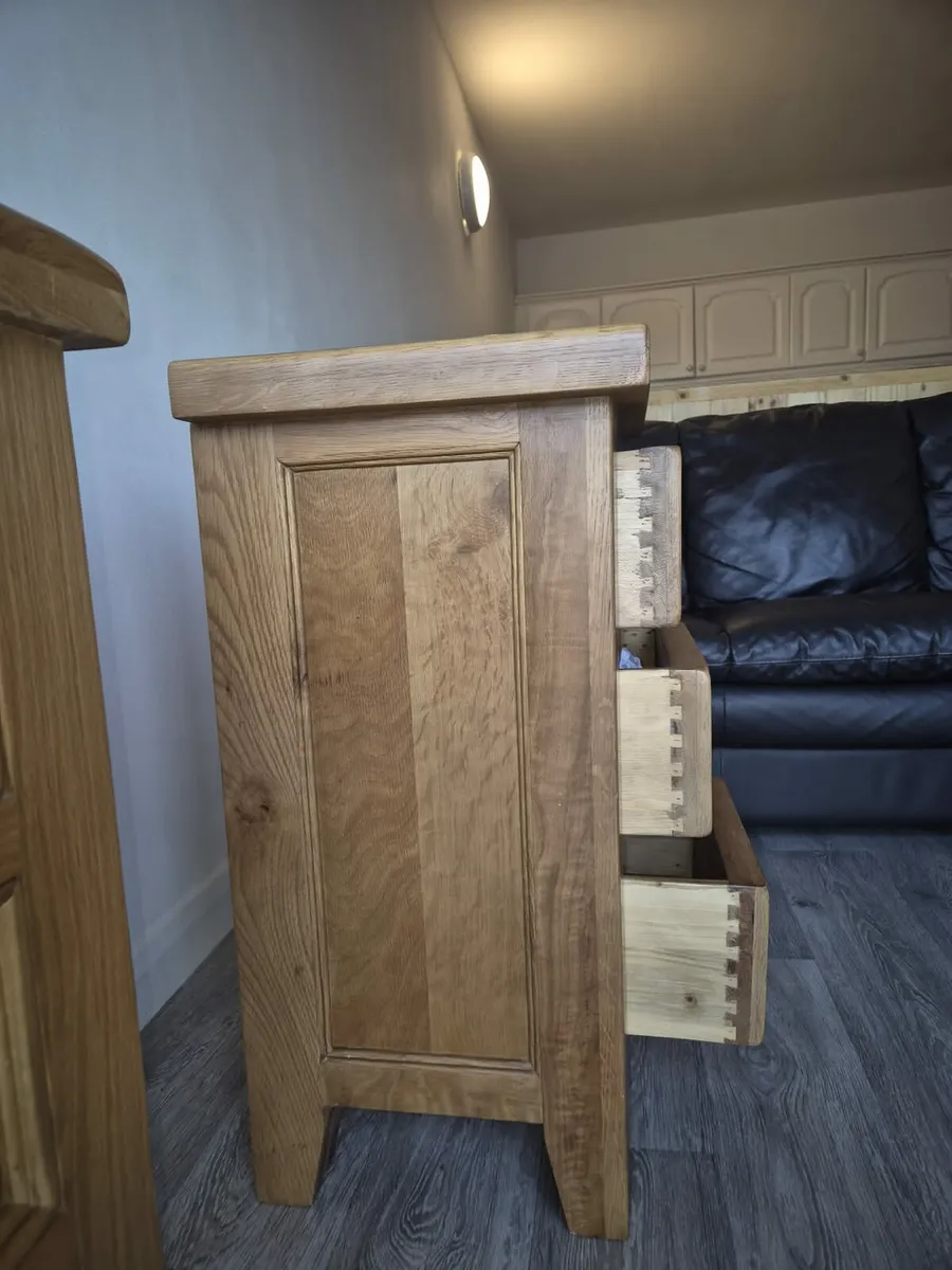 Oak lockers - Image 2
