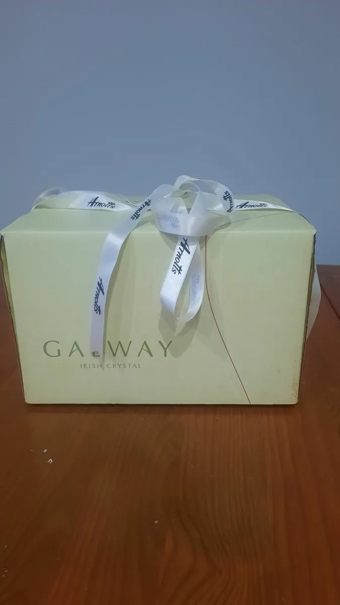 Galway crystal footed bowl - Image 1