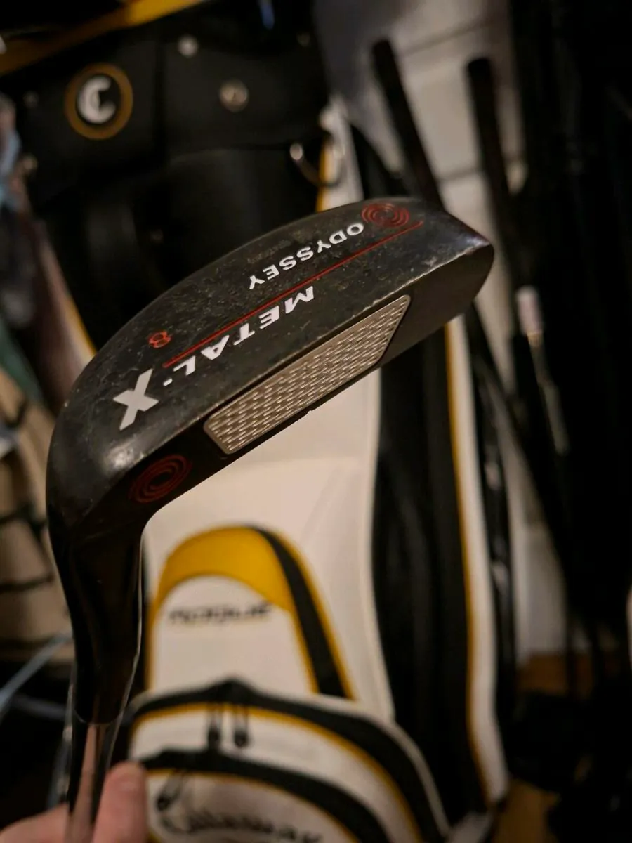Odyssey Metal X Black Head Putter - Image 1