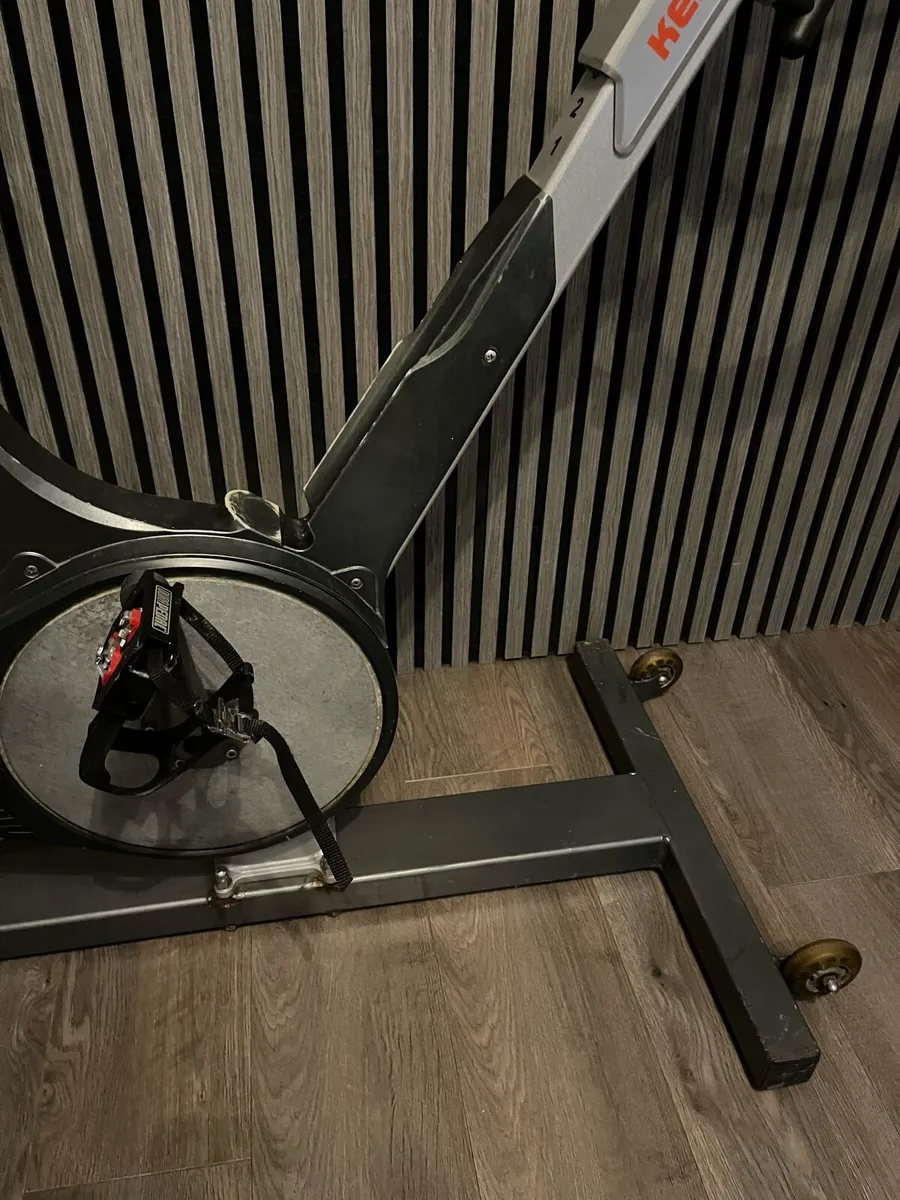 Keiser m3 spin bike. Watts monitor - Image 3