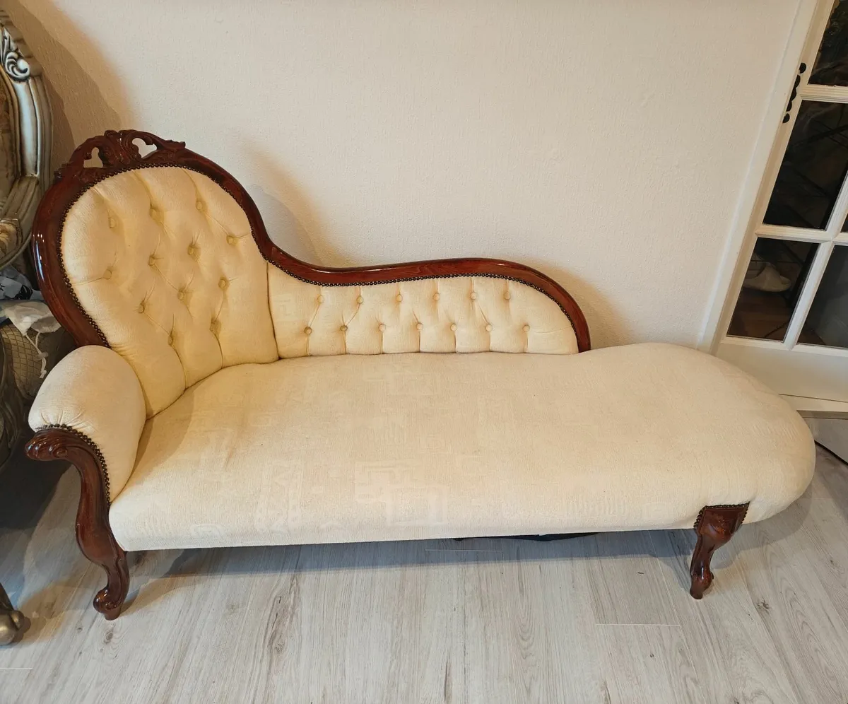 Chaise lounge - Image 2