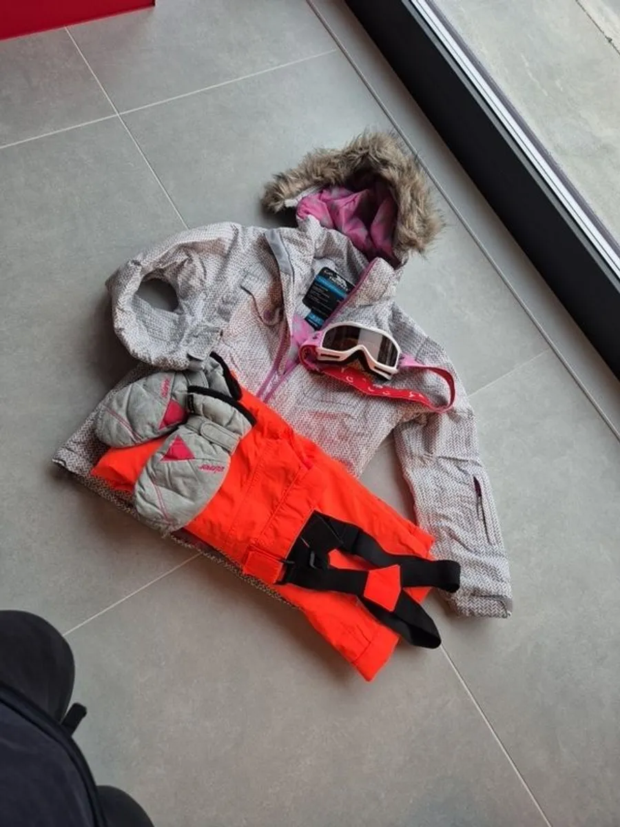 Girls skiing bundle