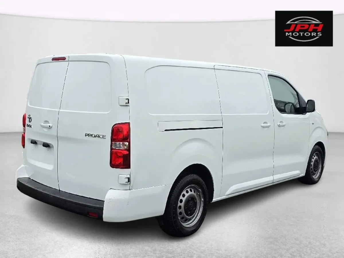 Toyota proace lwb 2.0 - Image 2