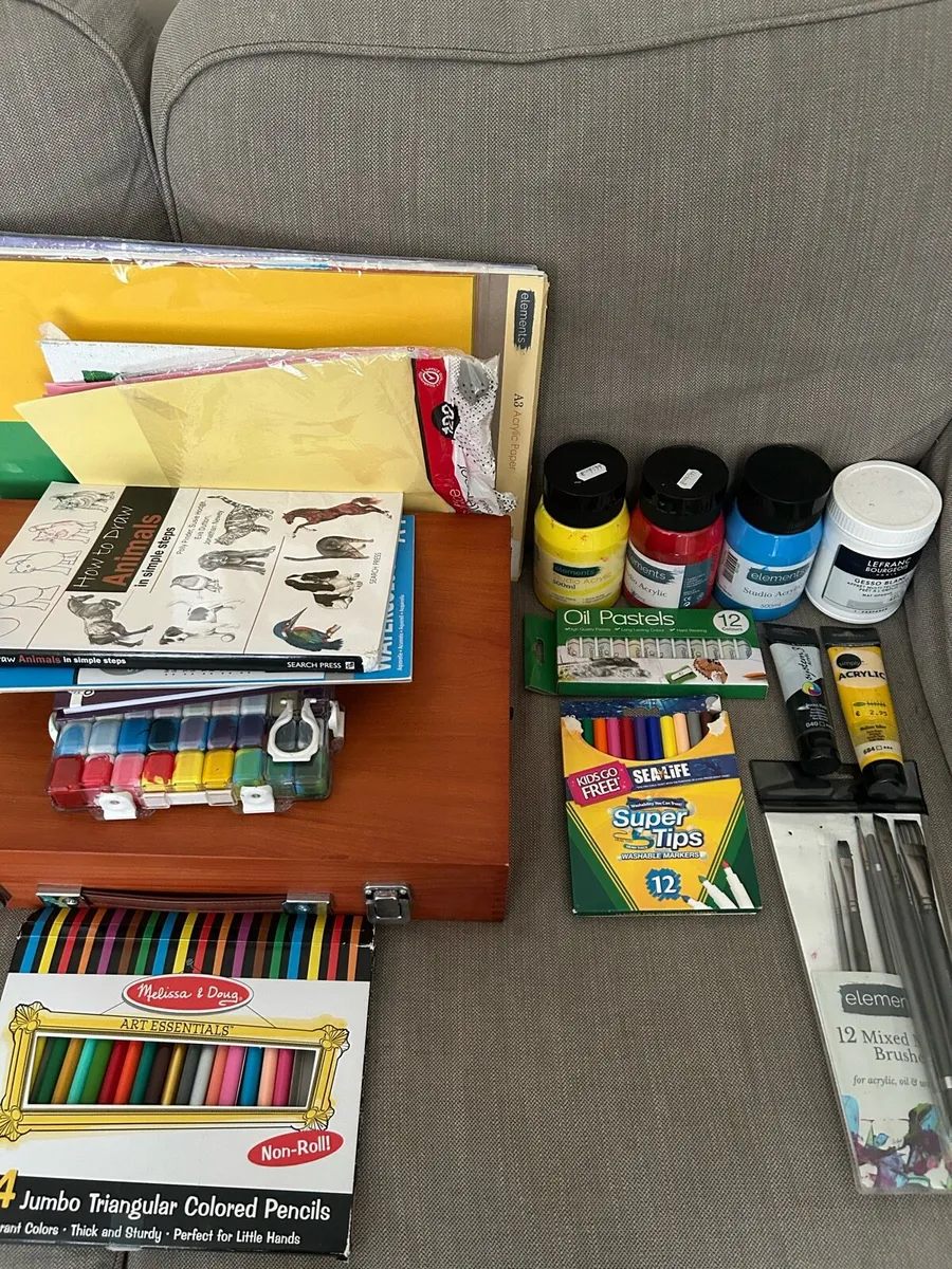 Art supplies - Image 2