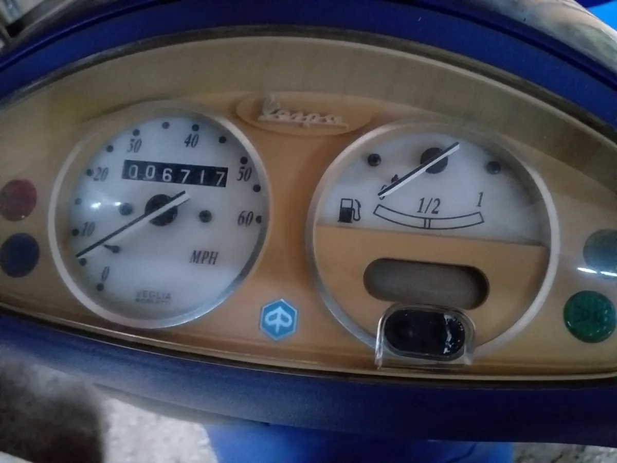 Motor bike - Image 3