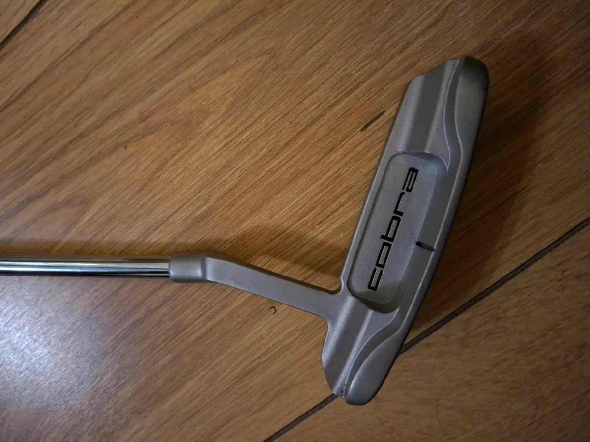 Brand New Cobra Fly Putter with Headcover - Image 3