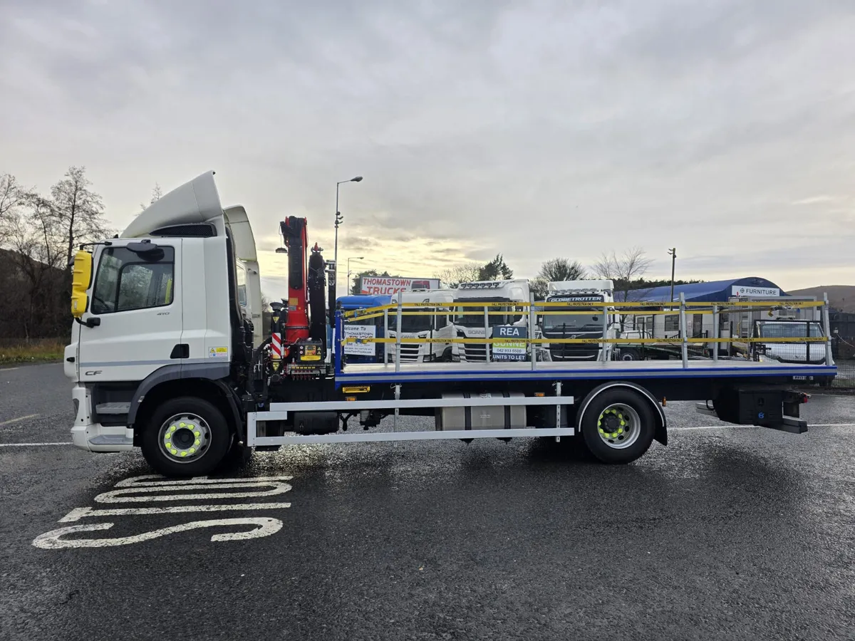 2022 DAF CF 410 4X2 with new 22 1/2 flat body - Image 4