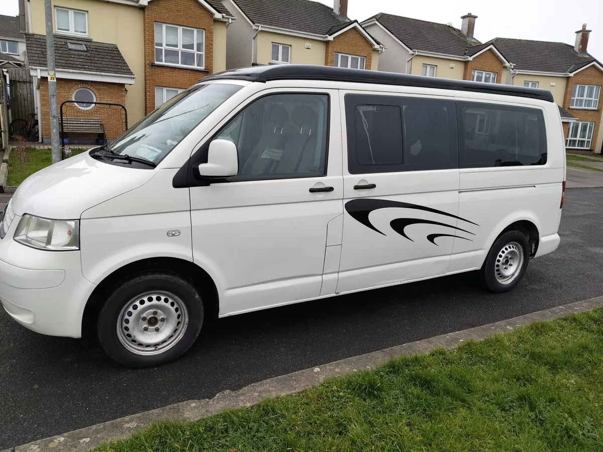 Campervan Volkswagen Transporter - Image 1