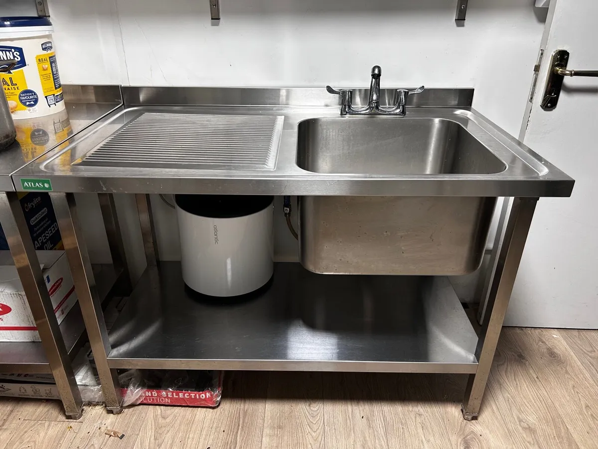 2 Commercial sinks - Image 3