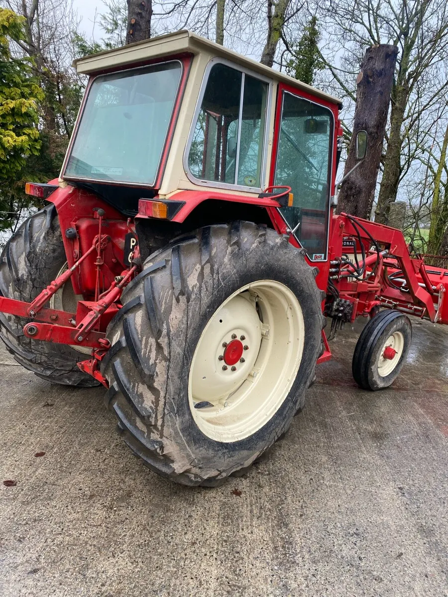 International 674 - Image 4