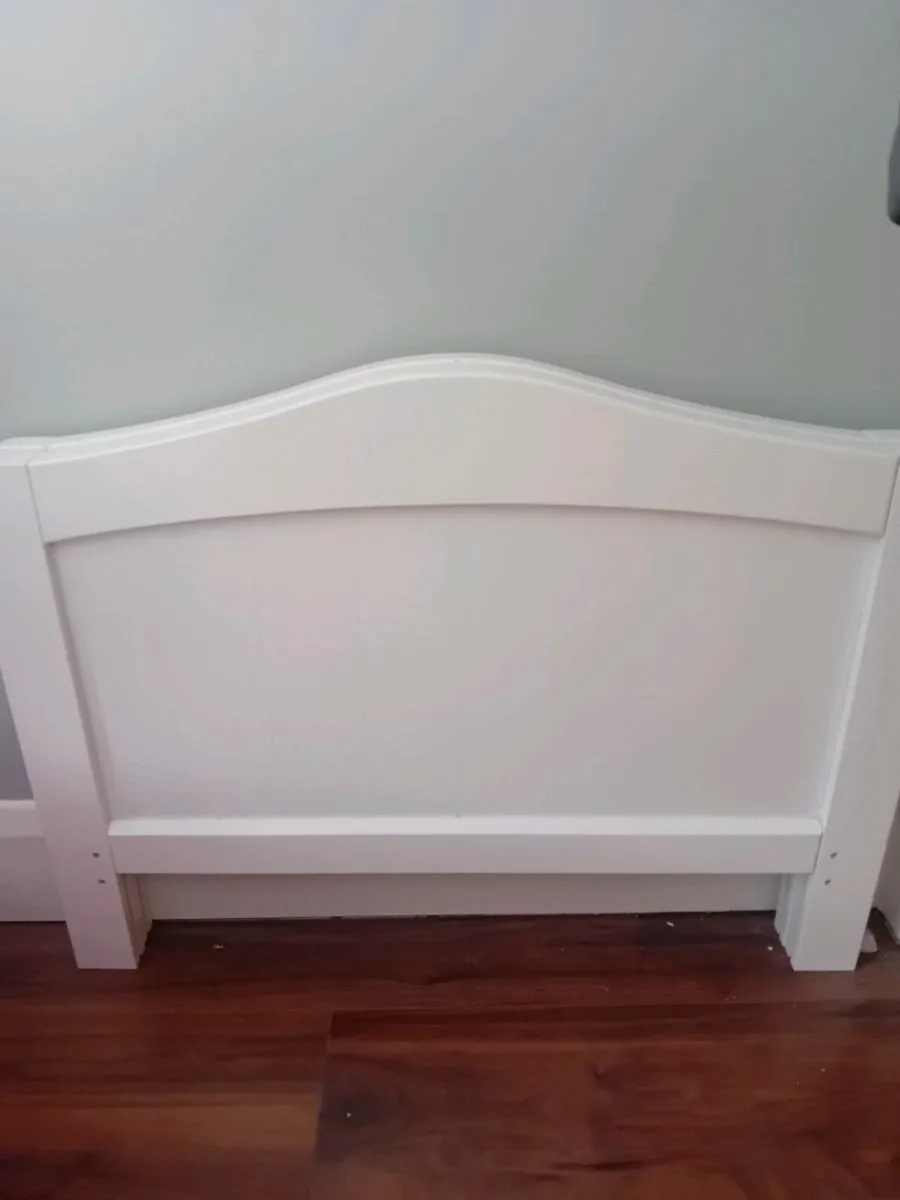 Toddler cot and bed - Image 3