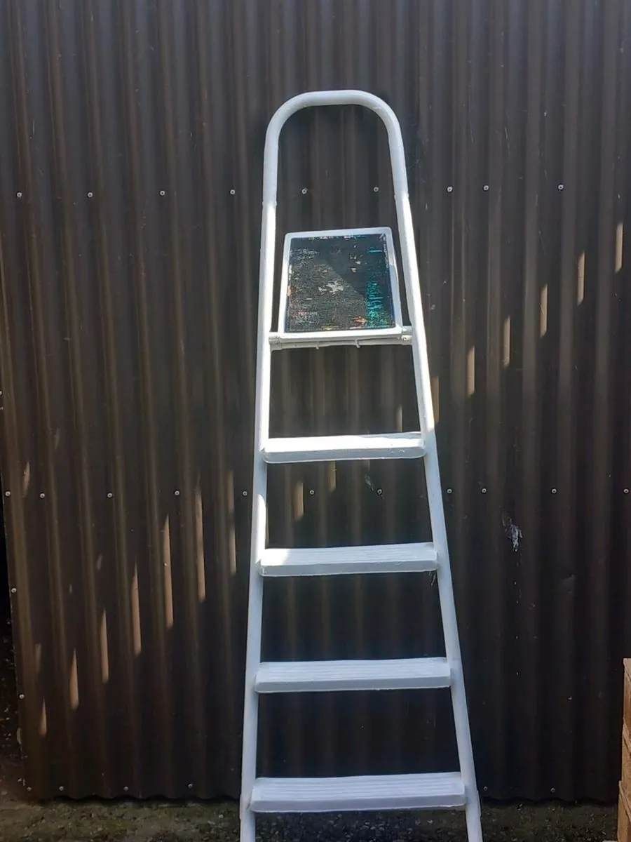 Step ladders - Image 2