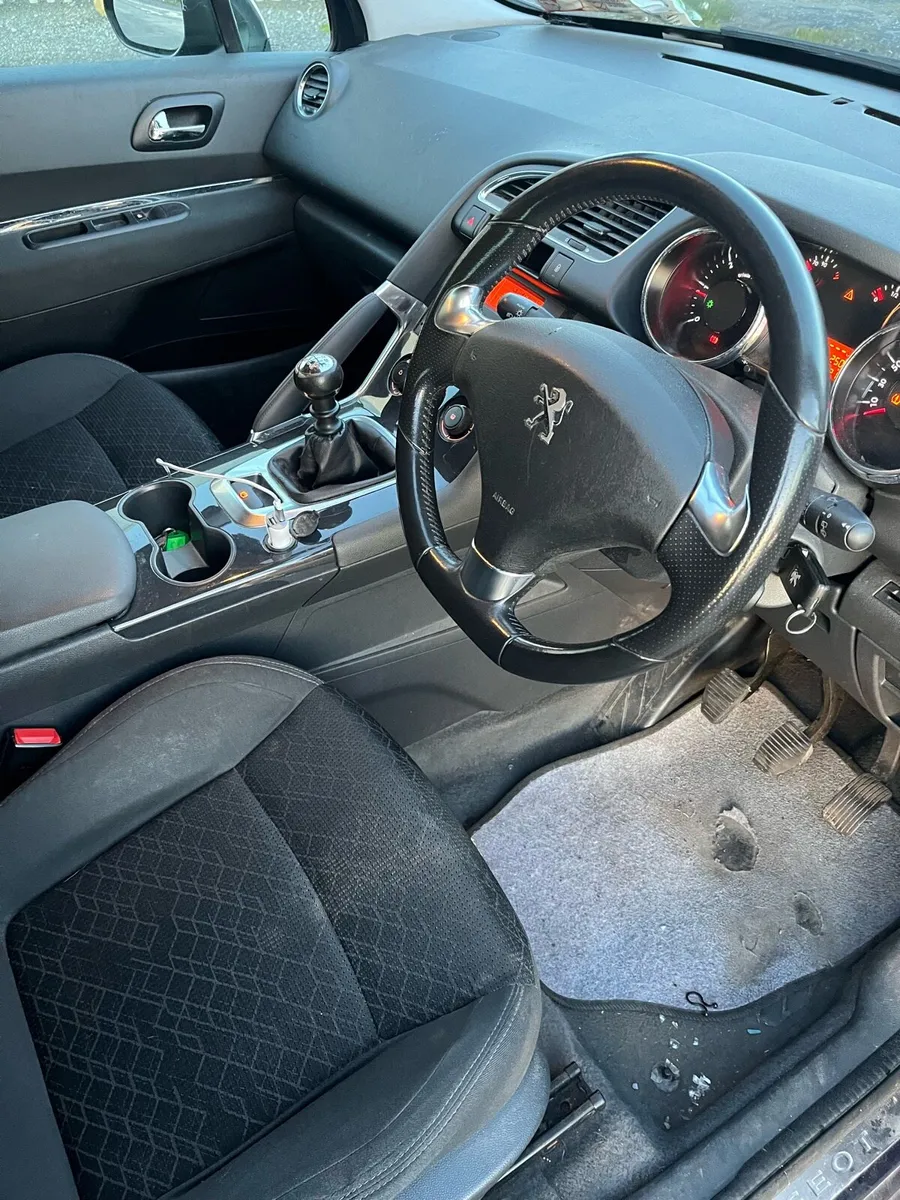 Peugeot Van - Image 4