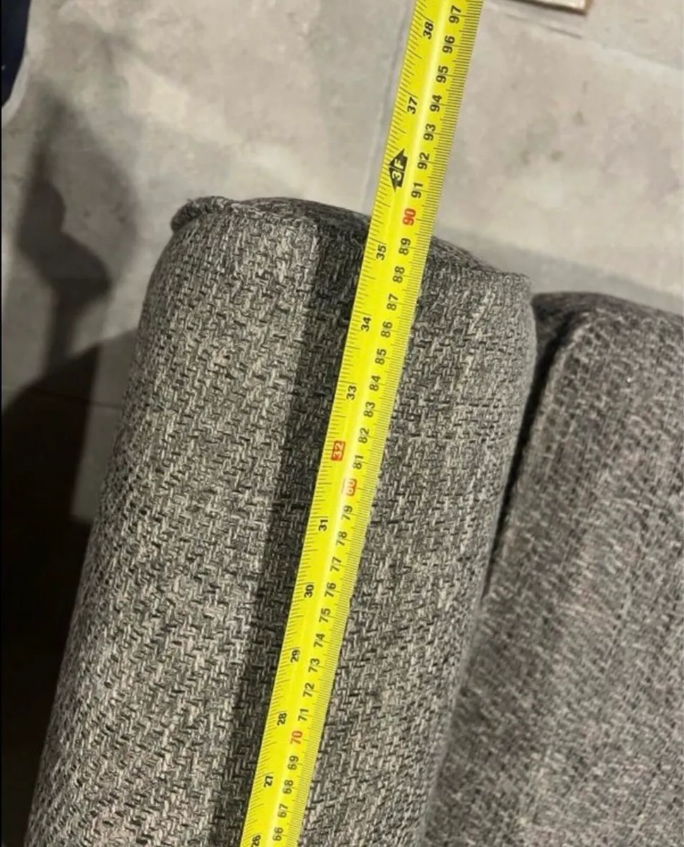 Quality 2-Seater Sofa - Image 3