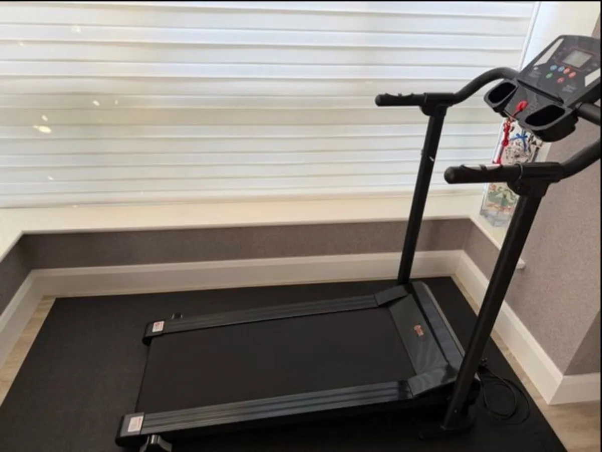 gym running machine - Image 1