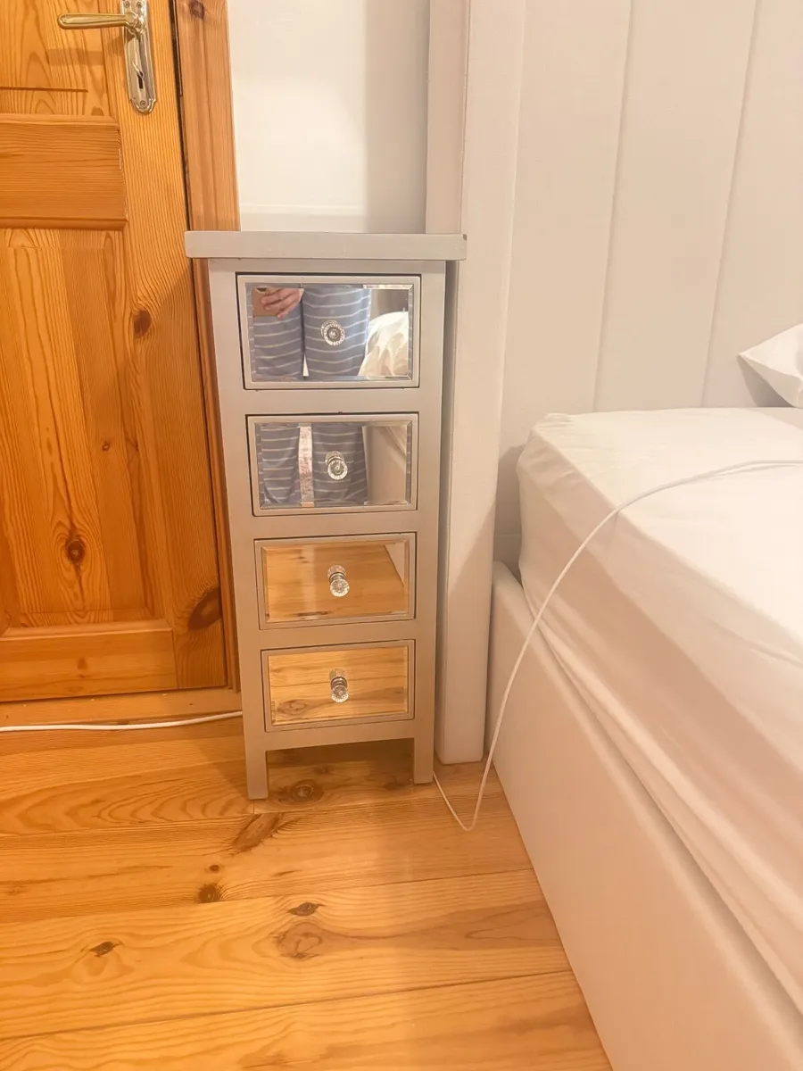 Bedside lockers - Image 4