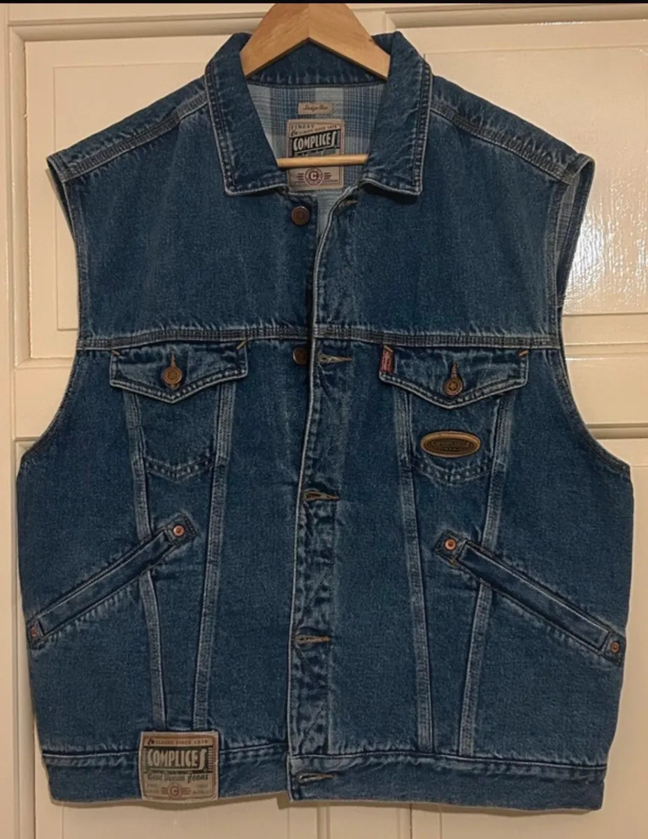 Men’s sleeveless denim jacket - Image 1