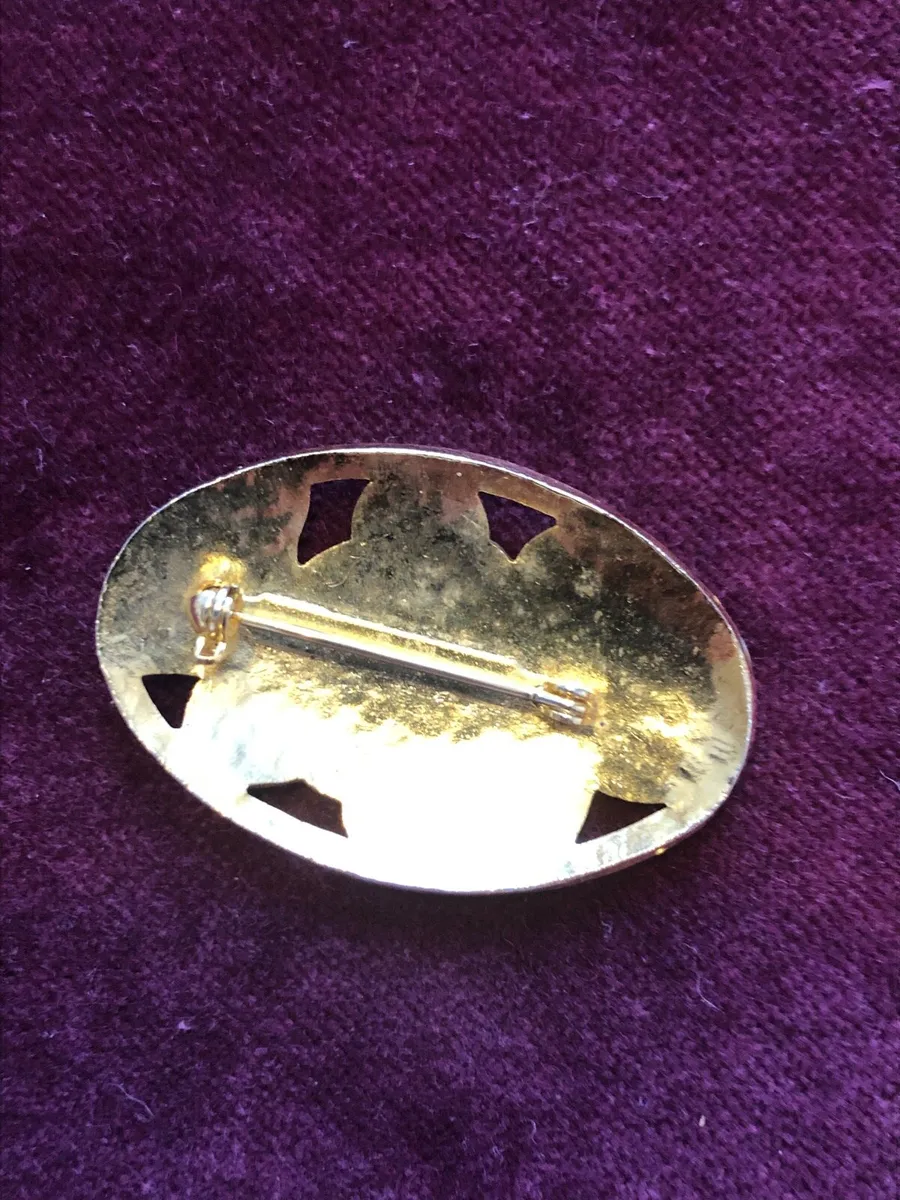 Gold toned Floral Rose Enamel Brooch - Image 2