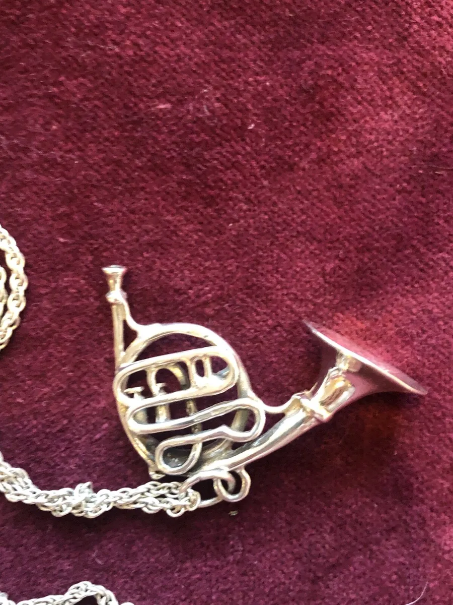 925 Silver French Horn Necklace - Image 3