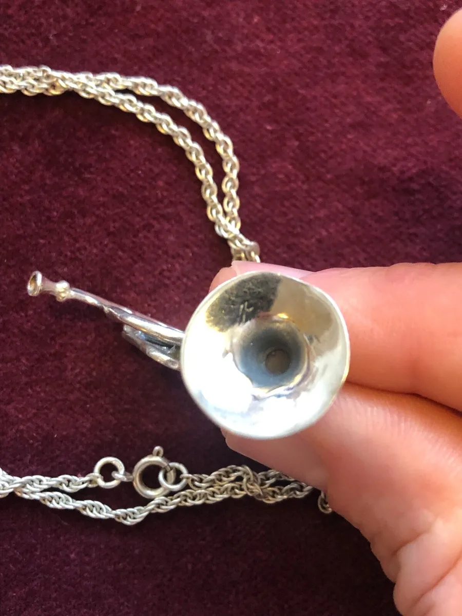 925 Silver French Horn Necklace - Image 4