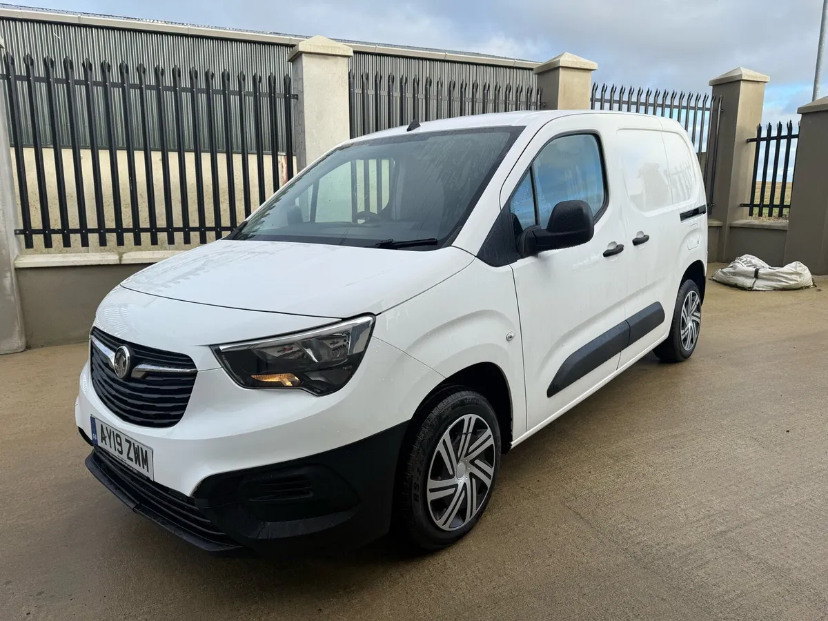 2019 Vauxhall combo - Image 2