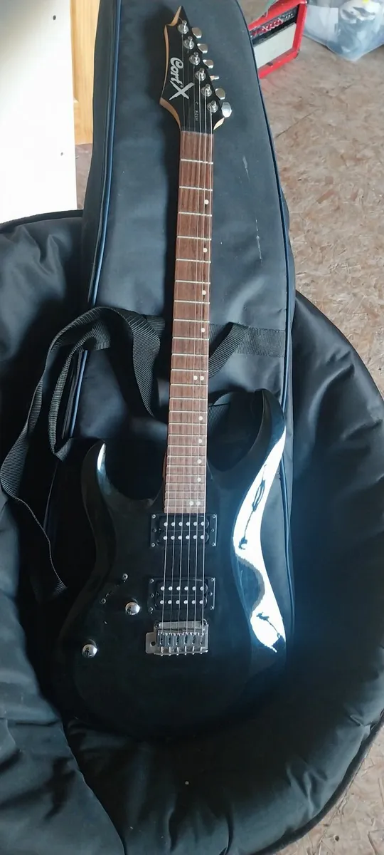 Left handed Cort Electric guitar - Image 1
