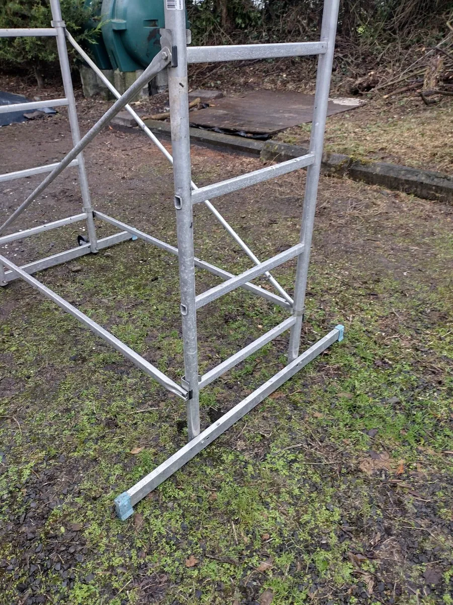 Scaffold tower - Image 3