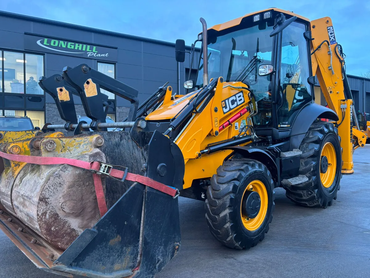 2023 JCB 3CX SITEMASTER PLUS BACKHOE - Image 4