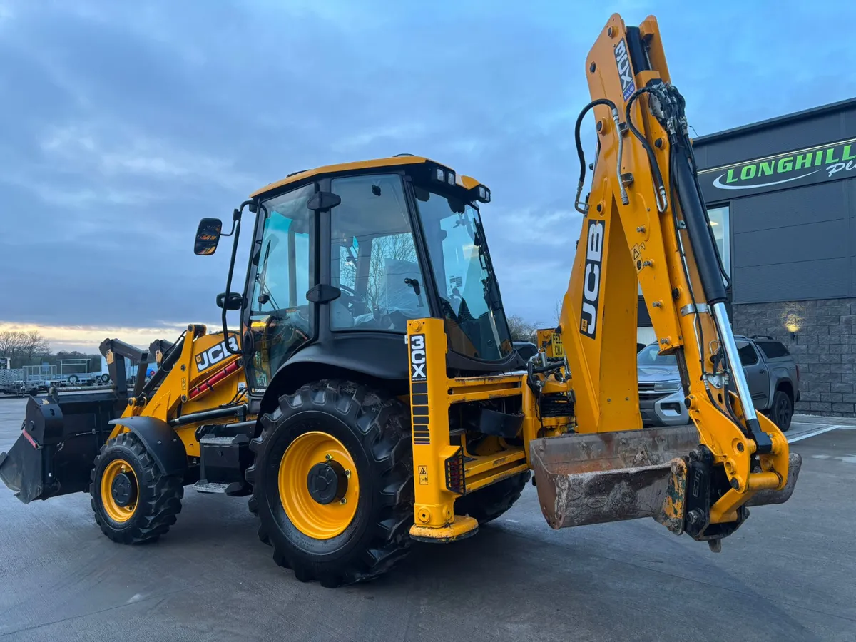 2023 JCB 3CX SITEMASTER PLUS BACKHOE - Image 3