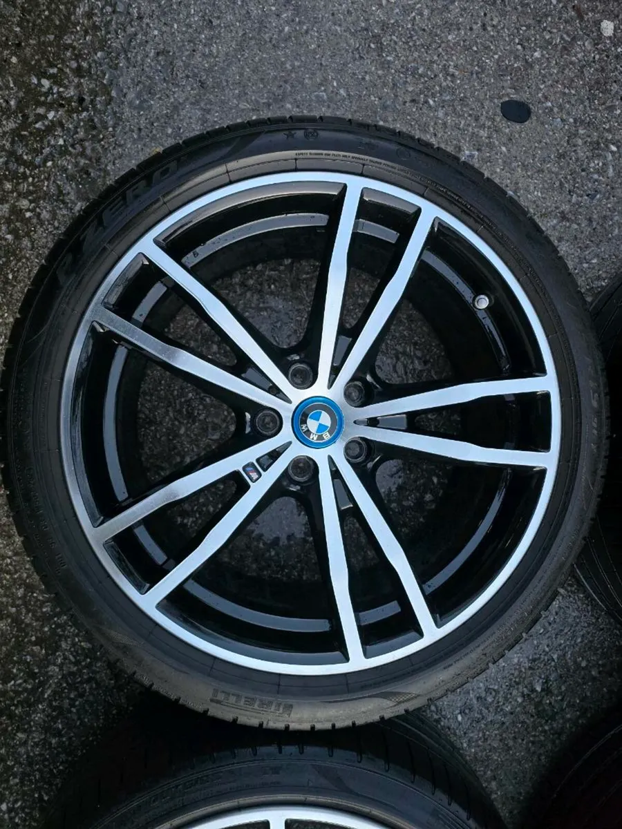 Genuine BMW G20 791M R19 Alloys with Tyres - Image 4