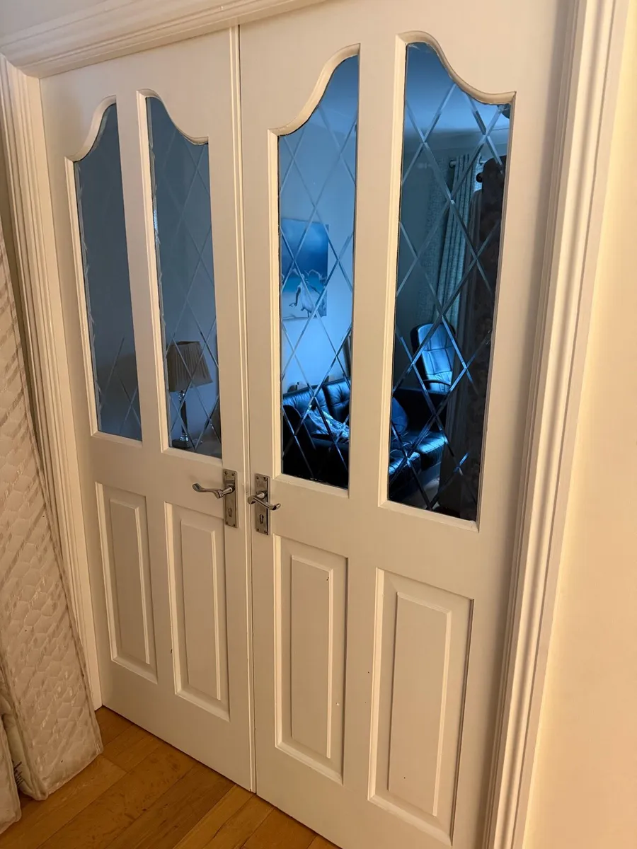 Double doors - Image 2