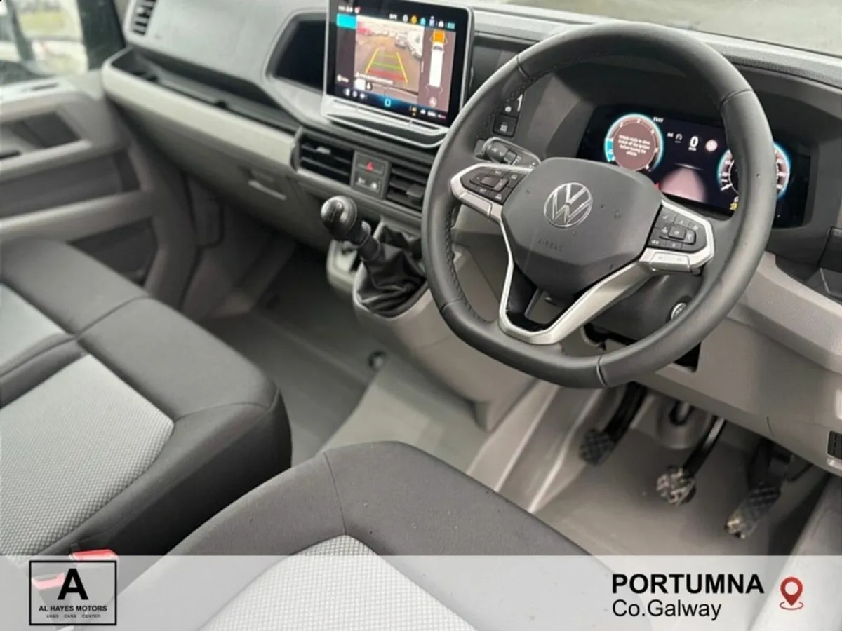 Volkswagen Crafter HIGHLINE 30 MWB 2.0TDI 6SPEED 1 - Image 2