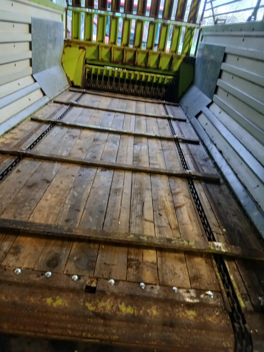 Silage wagon - Image 2