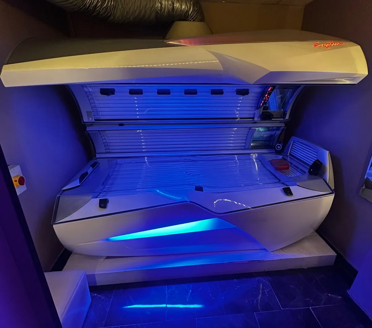 Tanning Bed - Image 1