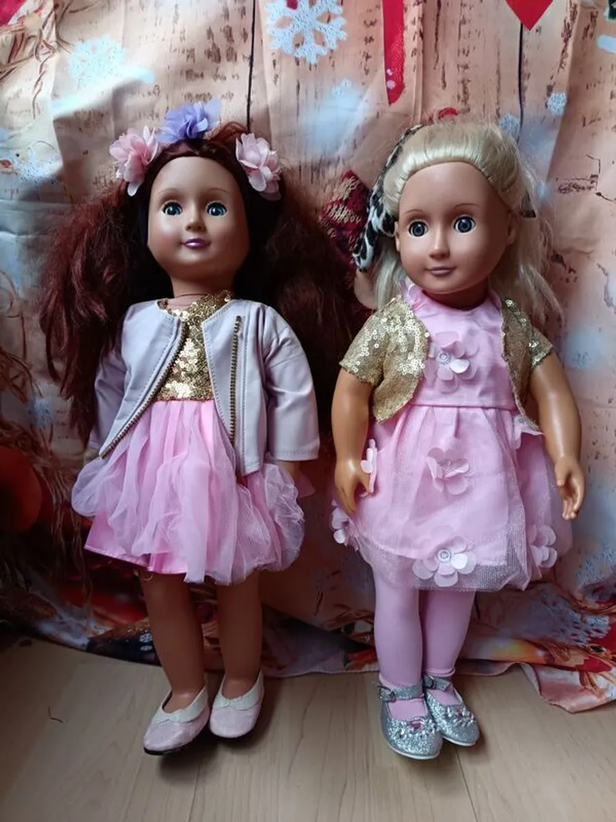 my Generation dolls, camper van and loads accessories - Image 1