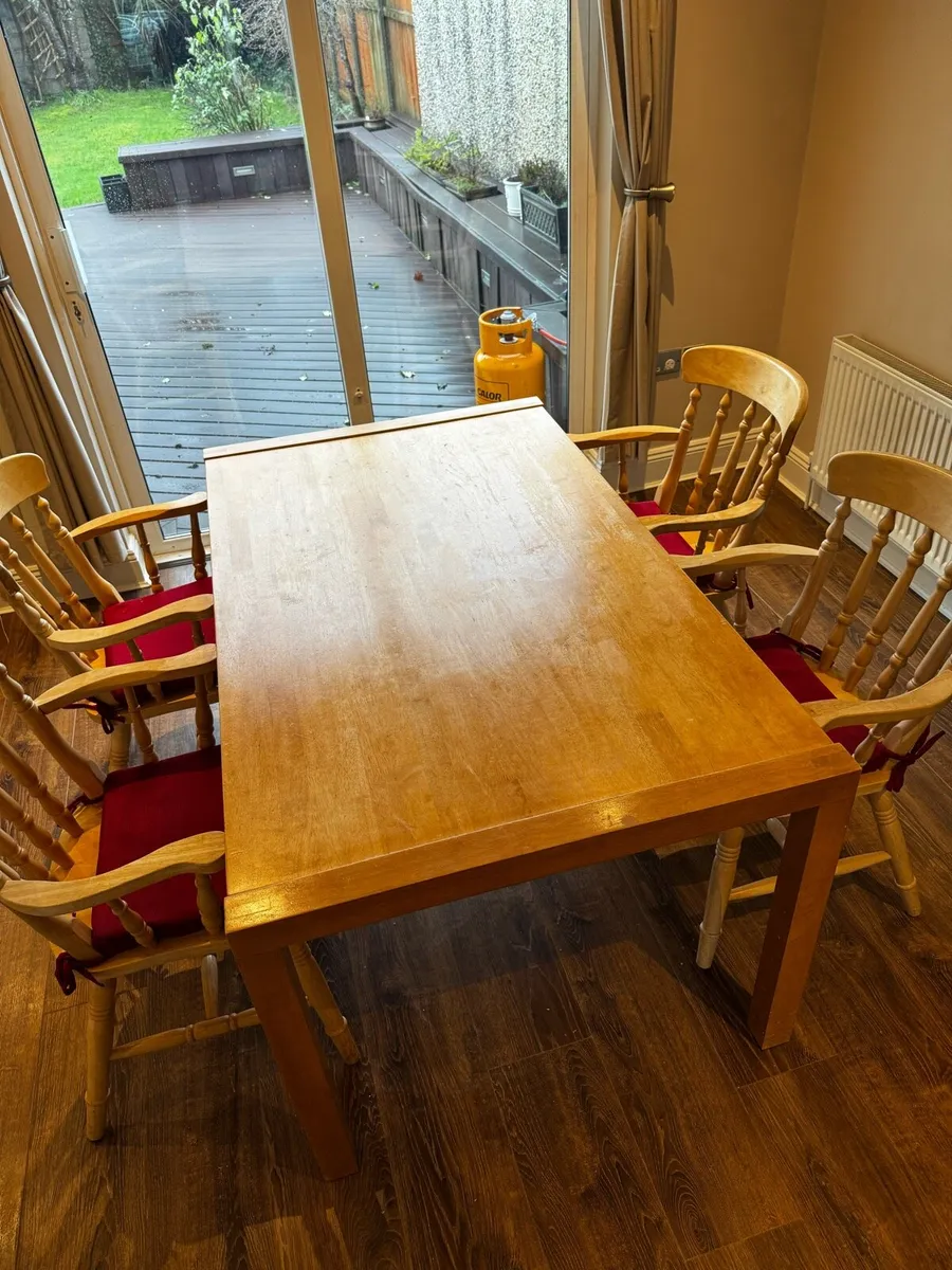 Dining table and chairs - Image 1