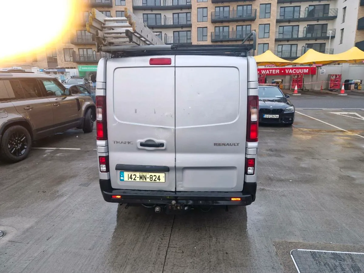 Renault traffic - Image 3