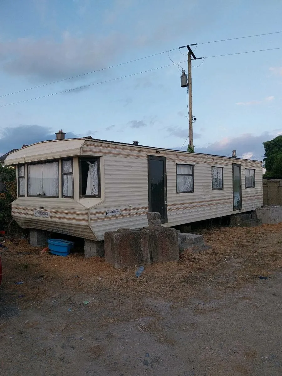 Mobile home - Image 1